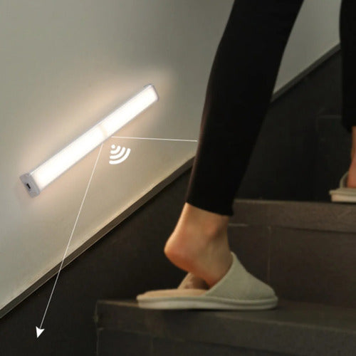 Lampara Tubo Luz Led Recargable Sensor De Movimiento 50cm